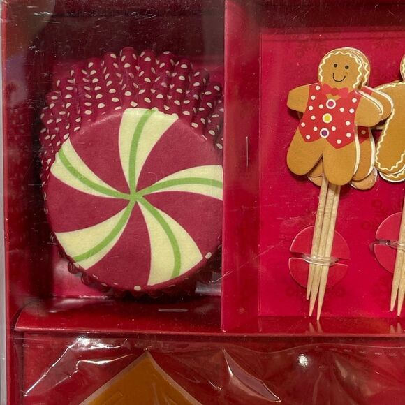 Gingerbread Cupcake Wrap Kit with Liners, Wraps and Toppers set of 48 NWT - Picture 7 of 7